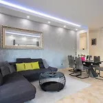 Willa Beauty With Heated Pool And Jacuzzi
