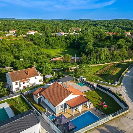 Beauty With Heated Pool And Jacuzzi * Kanfanar