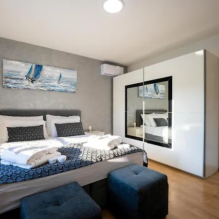 Vila Beauty With Heated Pool And Jacuzzi