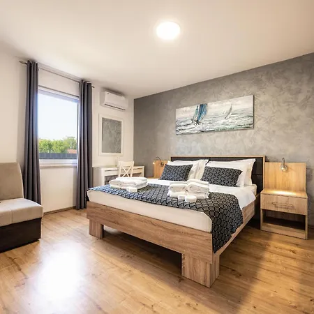 Vila Beauty With Heated Pool And Jacuzzi